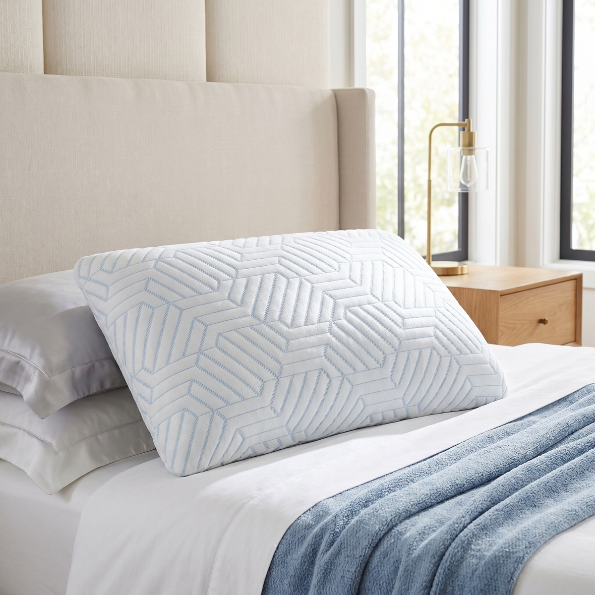 BedTech Bella Frost Pillow