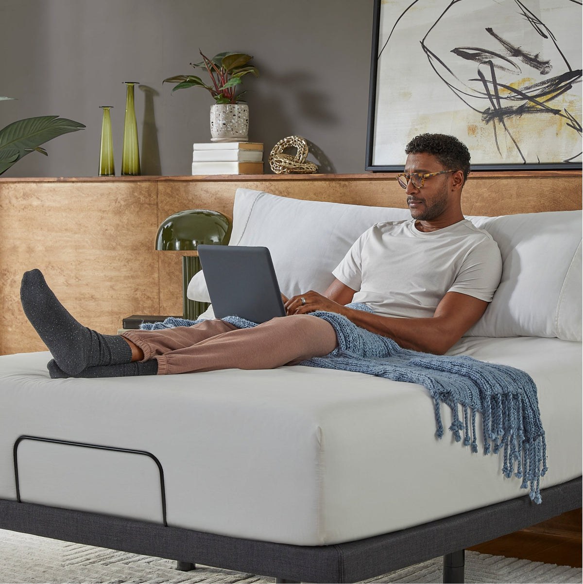 bedplanet.com/products/serta®-baselogic™-platinum-adjustable-base