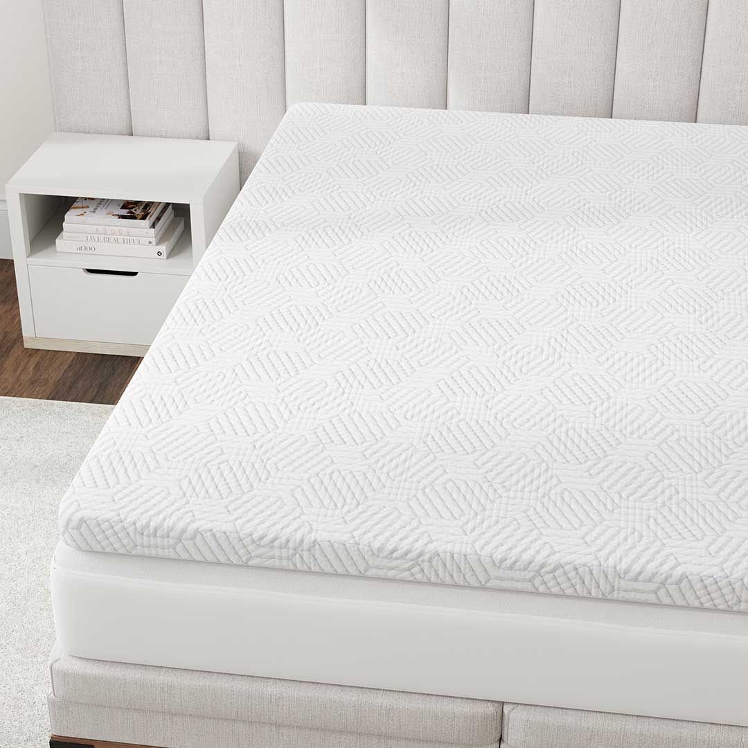 BedTech phase change cooling topper cover, corner view