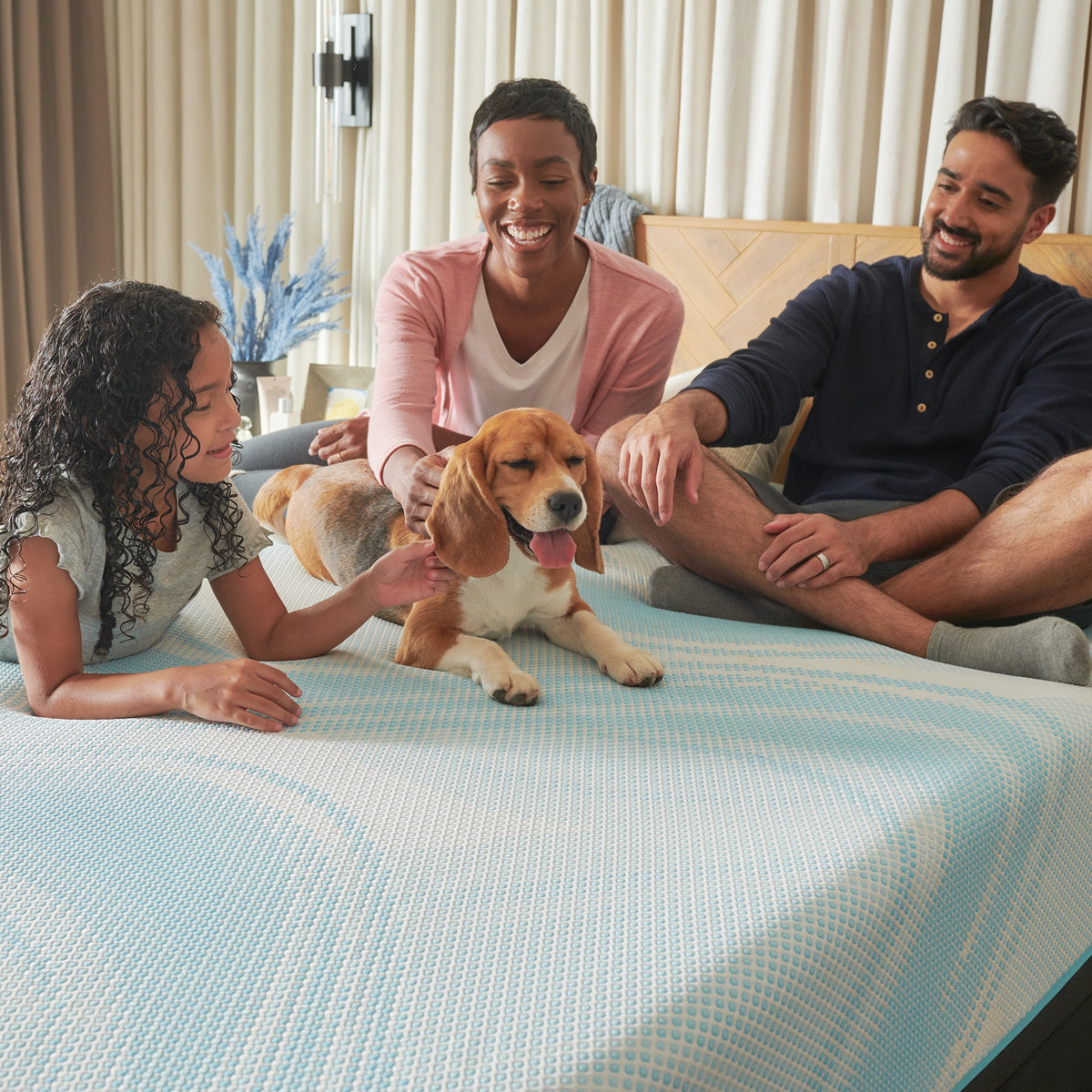 TEMPUR-LuxeBreeze Medium Hybrid 13-Inch Mattress
